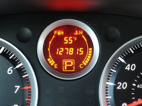 Used 2011 Nissan Sentra 2.0 S image 7