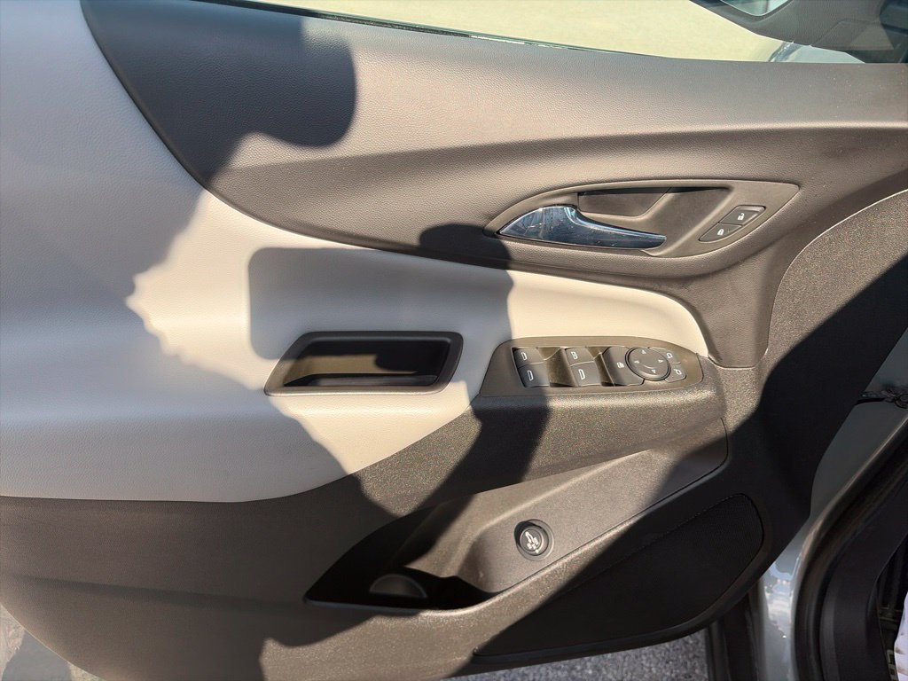 Used 2023 Chevrolet Equinox LT AWD/4WD image 17