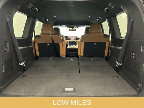 Used 2025 Nissan Armada SL w/ Captain's Chari Seat Package image 14