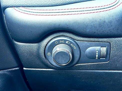 Used 2023 Dodge Durango GT image 36