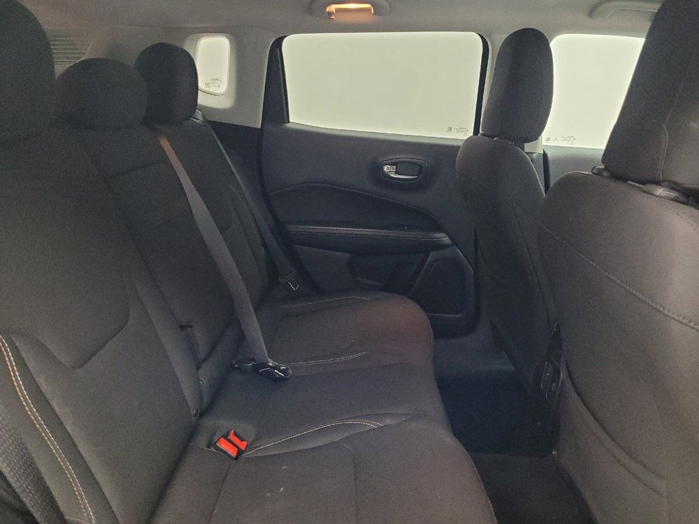 Used 2018 Jeep Compass Sport AWD/4WD image 19