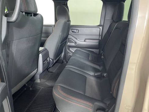 Used 2023 Nissan Frontier PRO-4X w/ Pro Convenience Package AWD/4WD image 19