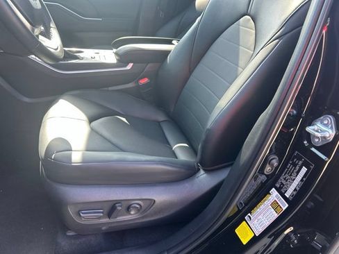 Used 2026 Toyota Highlander XLE AWD/4WD image 15