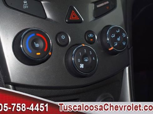 Used 2016 Chevrolet Trax LTZ image 36