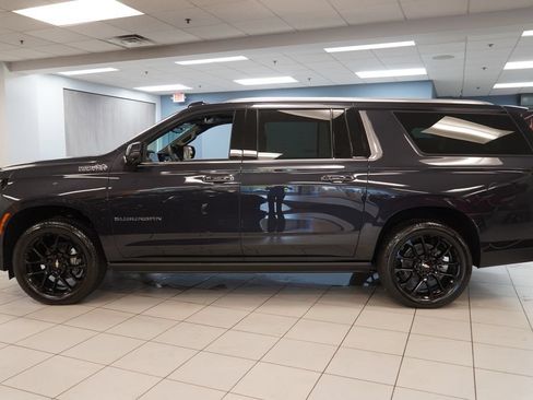 New 2026 Chevrolet Suburban High Country AWD/4WD image 2