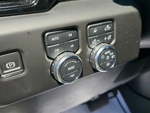 Used 2023 GMC Sierra 1500 AT4 image 22