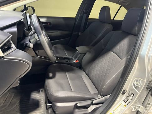 Used 2023 Toyota Corolla LE w/ LE Convenience Package FWD image 23