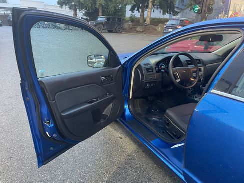 Used 2011 Ford Fusion SE w/ 202A Rapid Spec Order Code image 7