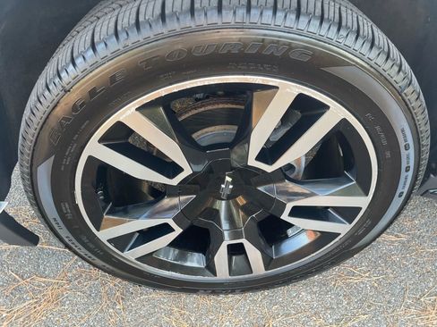 Used 2018 Chevrolet Tahoe Premier image 9