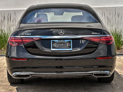 Used 2023 Mercedes-Benz S 580 4MATIC Sedan image 12