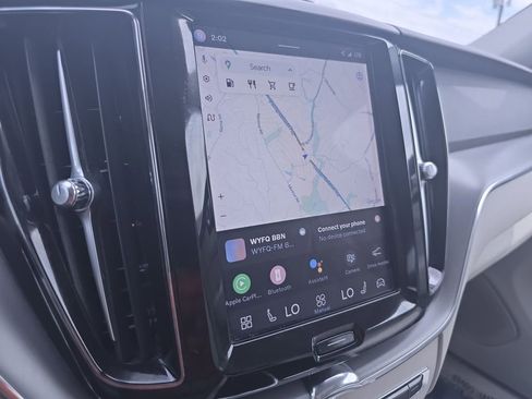 Used 2023 Volvo XC60 B5 Core image 26