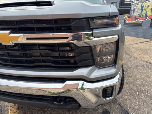 New 2026 Chevrolet Silverado 3500 LT w/ Safety Package AWD/4WD image 3