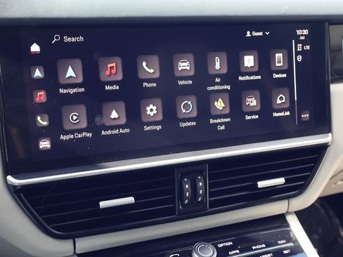 Certified 2023 Porsche Cayenne S Platinum image 16