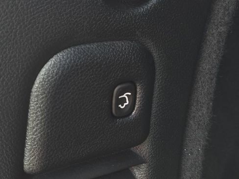 Used 2022 Dodge Durango R/T w/ Blacktop Package AWD/4WD image 14