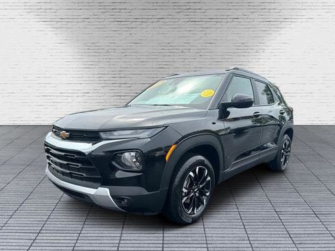 Used 2023 Chevrolet TrailBlazer LT w/ Convenience Package image 4