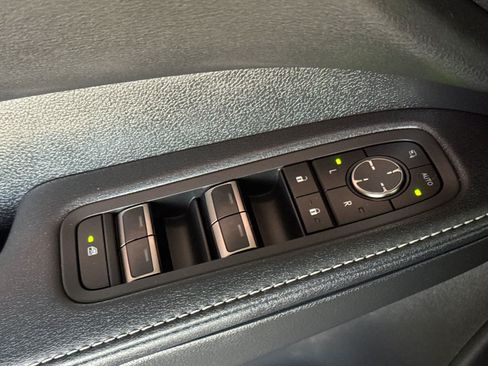 Used 2025 Lexus RX 350 AWD/4WD image 13