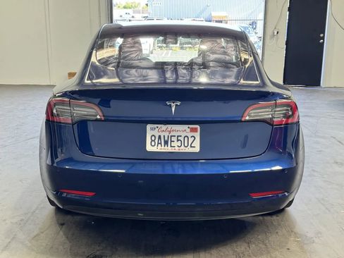 Used 2017 Tesla Model 3 Long Range image 3