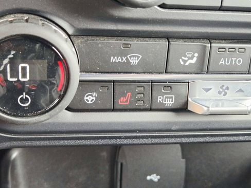 Used 2023 Ford Bronco Raptor AWD/4WD image 32