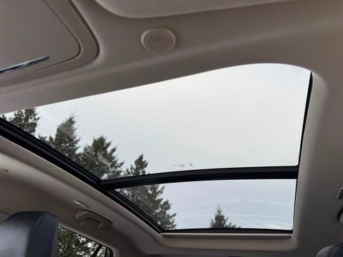 Used 2022 Lincoln Aviator Reserve w/ Equipment Group 201A image 16