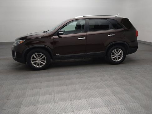 Used 2015 Kia Sorento LX AWD/4WD image 2