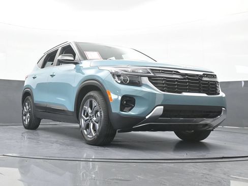 Used 2024 Kia Seltos S FWD image 61