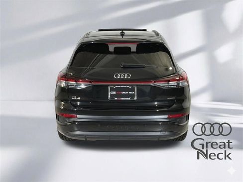Used 2024 Audi Q4 e-tron Premium AWD/4WD image 22