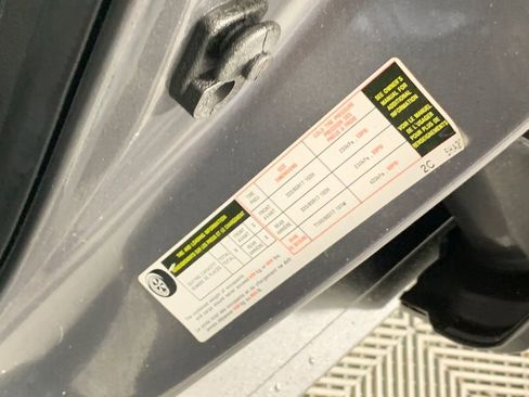 Used 2020 Nissan Rogue S image 13