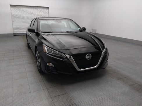 Used 2020 Nissan Altima 2.5 SV FWD image 14