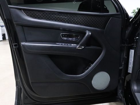 Used 2020 Bentley Bentayga Design Series AWD/4WD image 9