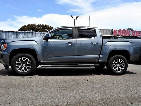 Used 2018 GMC Canyon SLE w/ SLE Convenience Package RWD image 4