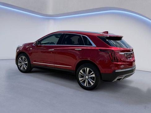 Used 2022 Cadillac XT5 Premium Luxury w/ Platinum Package AWD/4WD image 5