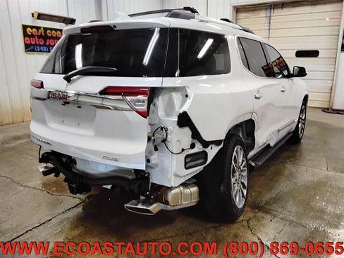 Used 2023 GMC Acadia Denali w/ Trailering Package AWD/4WD image 3