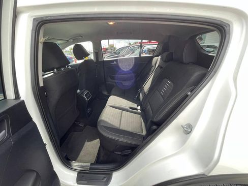 Used 2020 Kia Sportage LX w/ LX Popular Package AWD/4WD image 5
