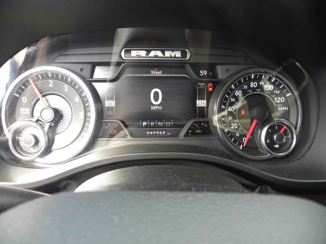 Used 2022 RAM 1500 Laramie AWD/4WD image 14