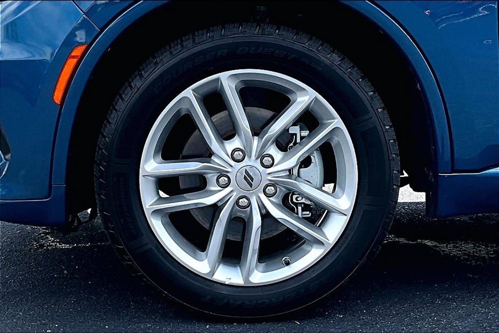 Used 2024 Dodge Durango GT AWD/4WD image 33