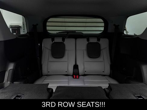 Used 2021 Ford Explorer XLT w/ Equipment Group 202A RWD image 11