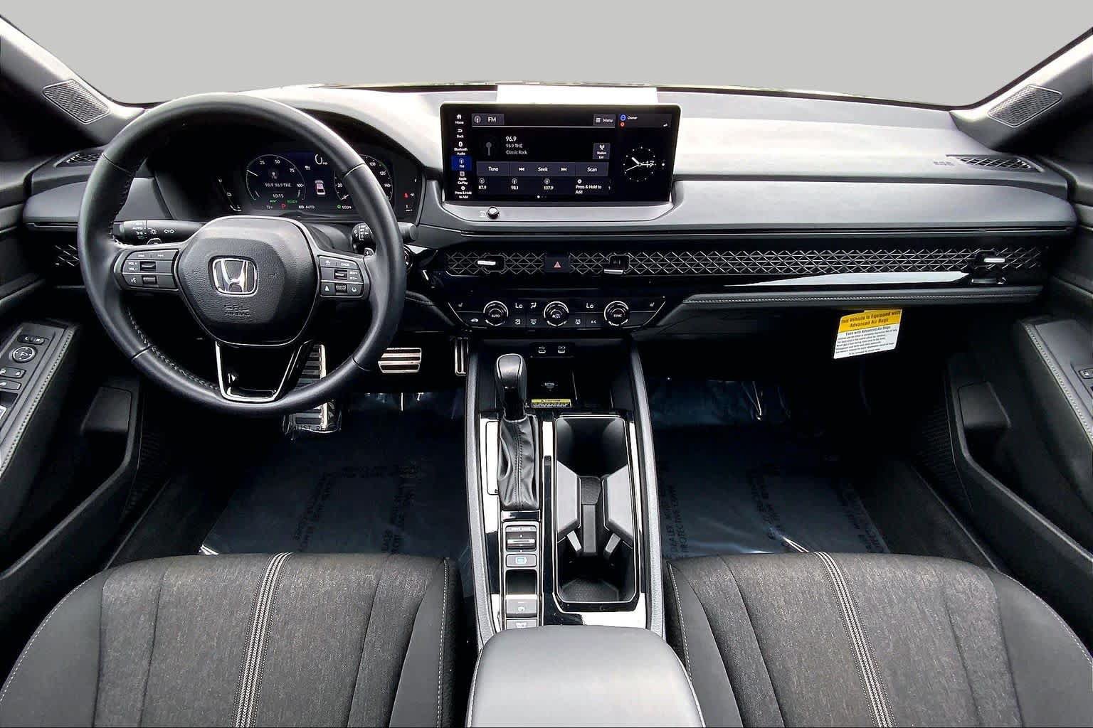 Used 2025 Honda Accord Sport image 15