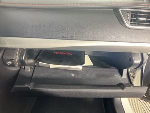Used 2016 Toyota Camry SE FWD image 36