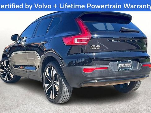Certified 2025 Volvo XC40 B5 Plus image 15