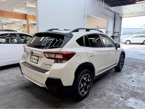 Used 2018 Subaru Crosstrek 2.0i Premium w/ Eyesight System AWD/4WD image 3