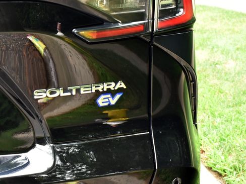 Used 2023 Subaru Solterra AWD image 35