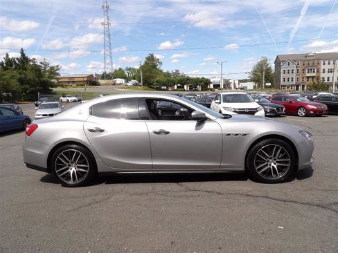 Used 2017 Maserati Ghibli image 6