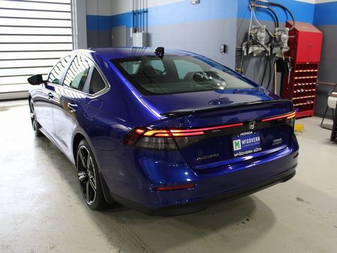 Used 2025 Honda Accord Sport image 38