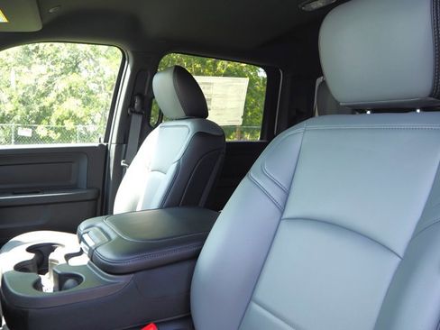 New 2025 RAM 3500 Tradesman w/ Chrome Appearance Group image 15