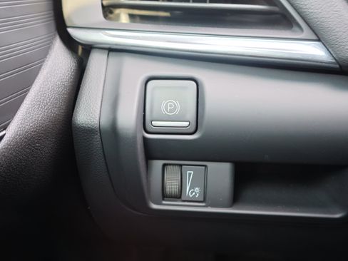 Used 2023 Cadillac CT4 Luxury image 25