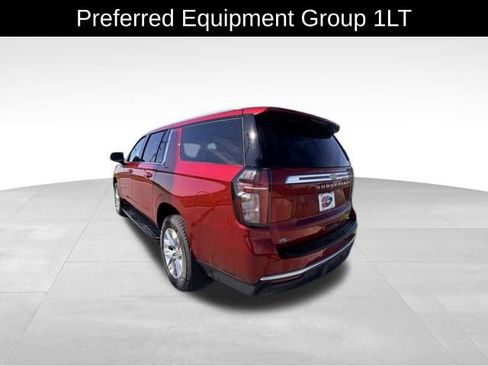 Used 2023 Chevrolet Suburban LT w/ Luxury Package AWD/4WD image 5