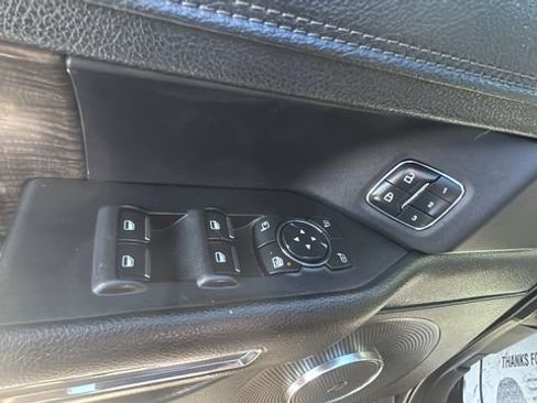 Used 2021 Ford Expedition Max Limited image 12