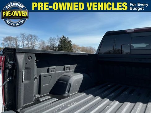 Used 2019 Chevrolet Silverado 1500 High Country image 14