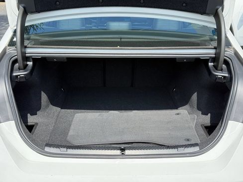 Used 2024 BMW i5 eDrive40i w/ Premium Package RWD image 12