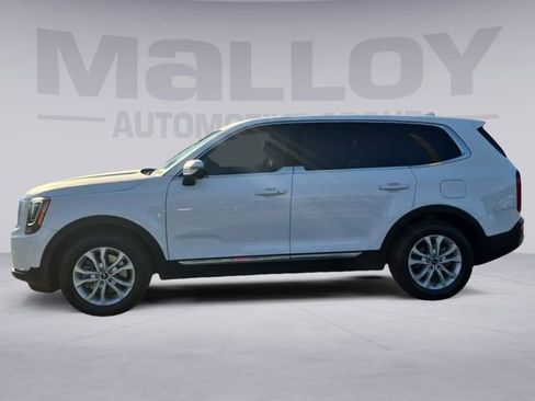 Used 2021 Kia Telluride LX image 2